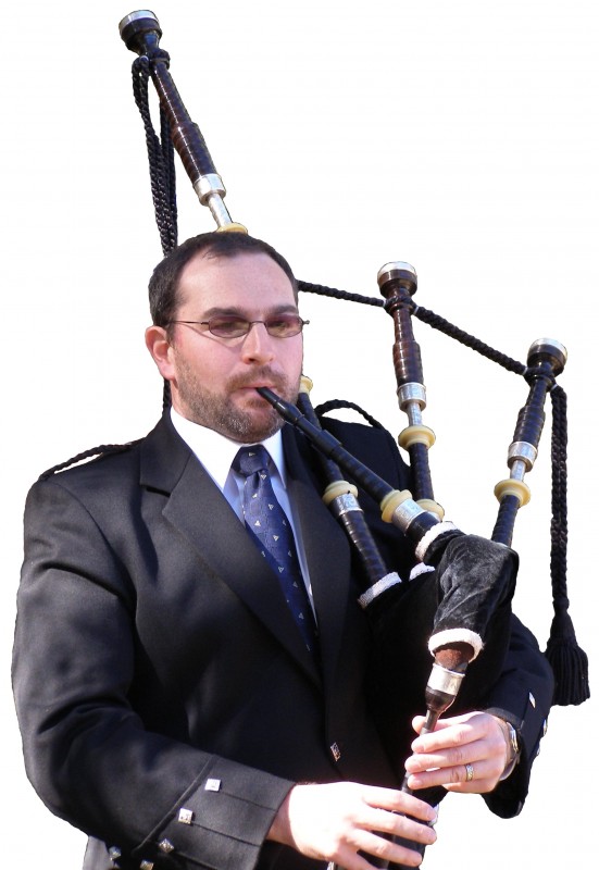 thunderstruck bagpipe player