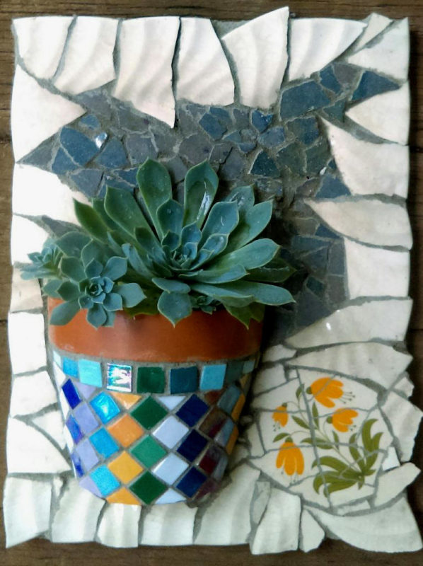 Mosaic Workshop - Make your own Mosaic Terracotta Pot Garden Wall Hanger at ClayMotion Ballarat Victoria